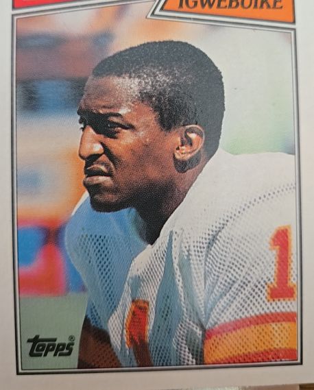 1987 Topps #390 Donald Igwebuike — front