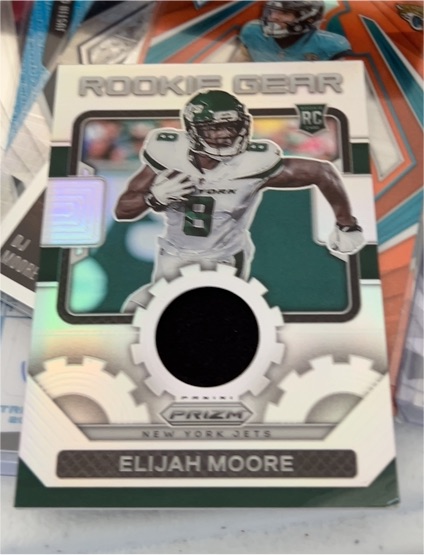 2021 Panini Prizm Rookie Gear #RG-16 Elijah Moore — front