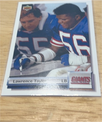 1992 Upper Deck #G44 Lawrence Taylor — front
