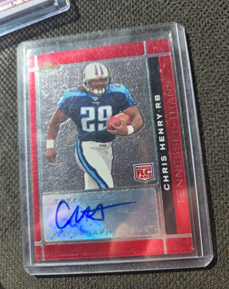 2007 Topps Finest #122 Chris Henry — front