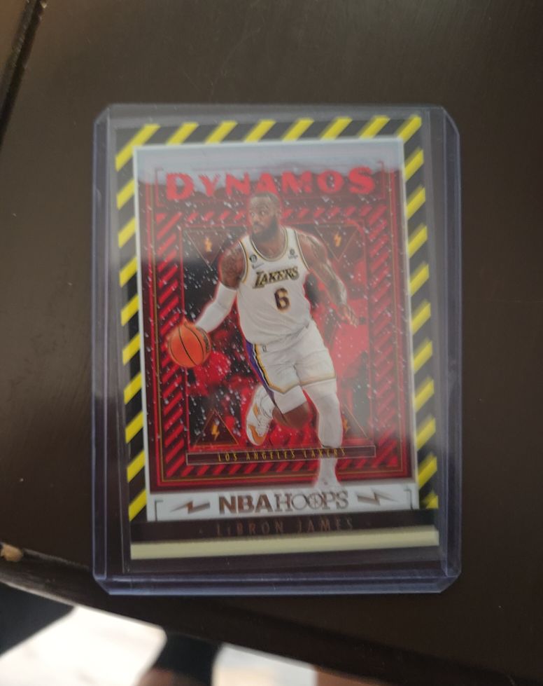 2023-24 Panini NBA Hoops Dynamos #2 LeBron James — front
