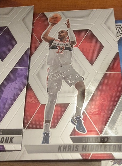 2024-25 Panini Mosaic #151 Khris Middleton — front