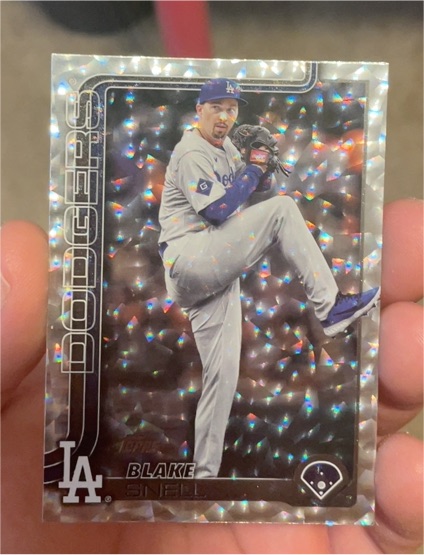 2025 Topps #676 Blake Snell — front