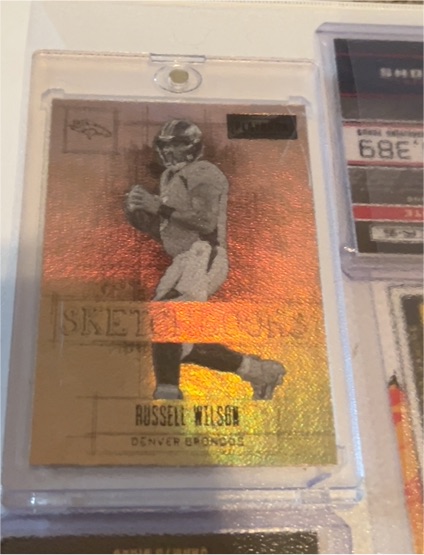 2022 Panini Playbook #4 Russell Wilson — front