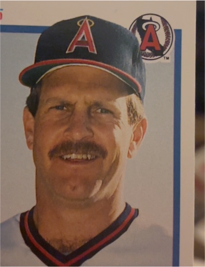 1990 Fleer #146 Claudell Washington — front