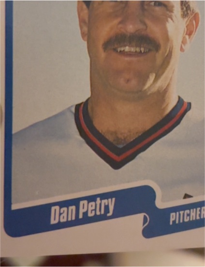 1990 Fleer #142 Dan Petry — front