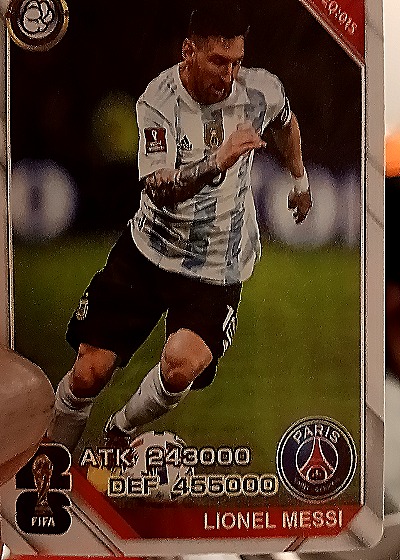 2022 Lionel Messi Paris Saint-Germain Soccer Card — front