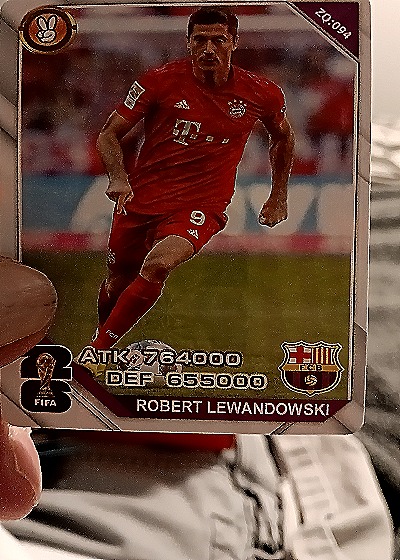 2021 Panini FIFA Road to Qatar #20:04 Robert Lewandowski — front