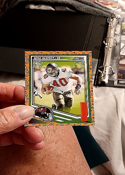 1999 Score #176 Mike Alstott — front