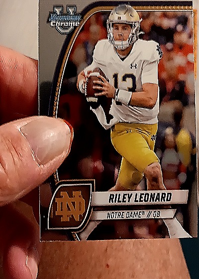2024 Bowman Chrome University Football #154 Riley Leonard — front