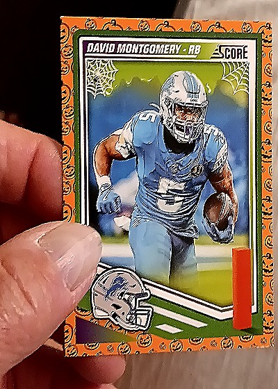 2025 Panini Score-A-Treat #103 David Montgomery — front