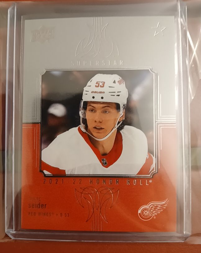 2021-22 Upper Deck #HR-51 Moritz Seider Honor Roll — front