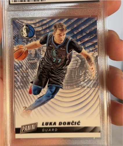2019 Panini Cyber Monday #3 Luka Dončić — front