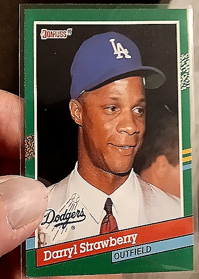 1991 Donruss #696 Darryl Strawberry — front