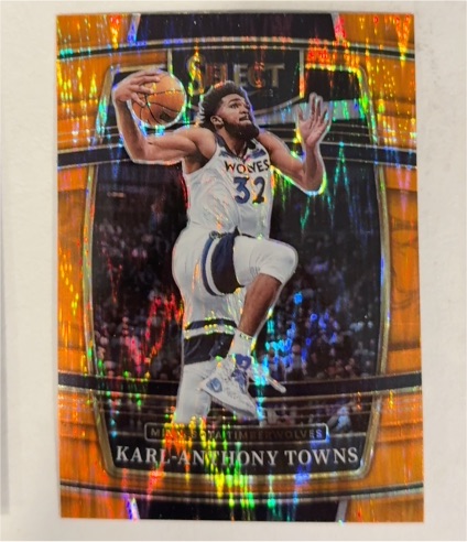 2021-22 Panini Select #10 Karl-Anthony Towns — front