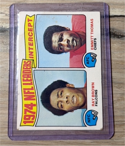1975 Topps #5 Interception Leaders Ray Brown / Emmitt Thomas — front