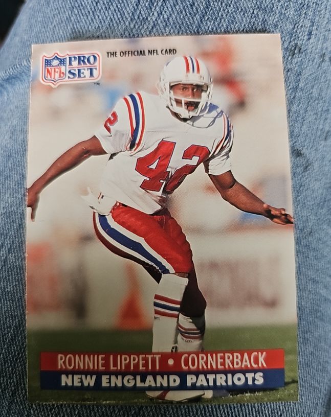 1991 Pro Set #230 Ronnie Lippett — front