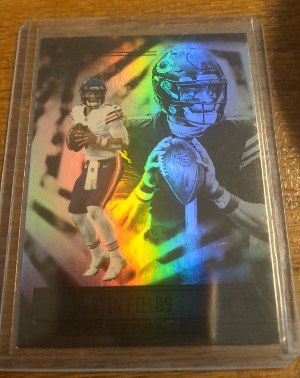 2021 Panini Illusions #62 Justin Fields Rookie Card — front