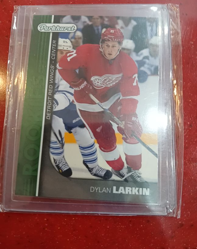 2015-16 Upper Deck Parkhurst Rookies #PR-4 Dylan Larkin — front