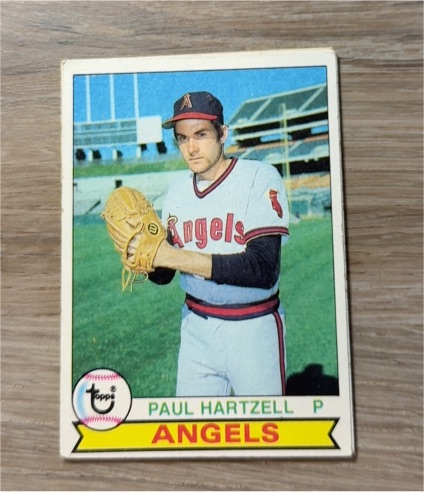 1979 Topps #402 Paul Hartzell — front