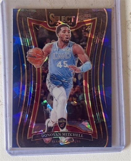 2024-25 Panini Select #317 Donovan Mitchell — front