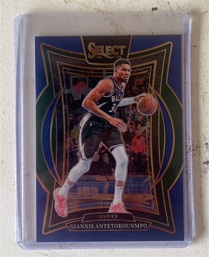 2024-25 Panini Select #43 Giannis Antetokounmpo — front