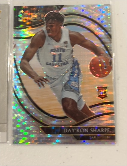 2021-22 Panini Chronicles Draft Picks Select Prizm #11 Day'Ron Sharpe — front