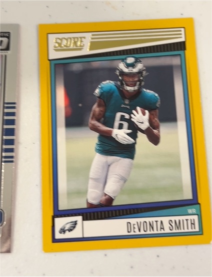 2022 Panini Score #242 DeVonta Smith — front