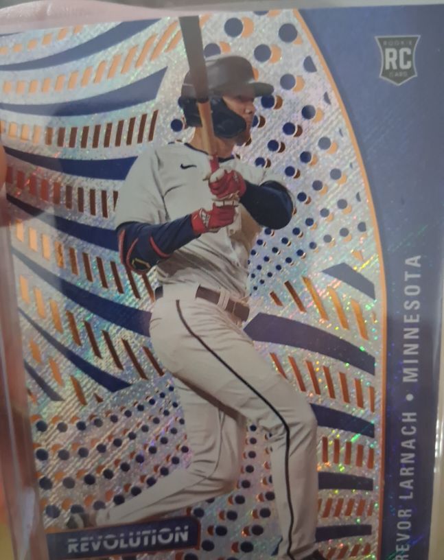 2021 Panini Chronicles Revolution Fractal #7 Trevor Larnach — front