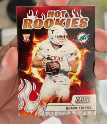 2025 Panini Score #8 Quinn Ewers — front