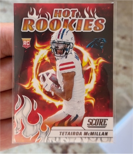2025 Panini Score #7 Tetairoa McMillan Hot Rookies Insert — front