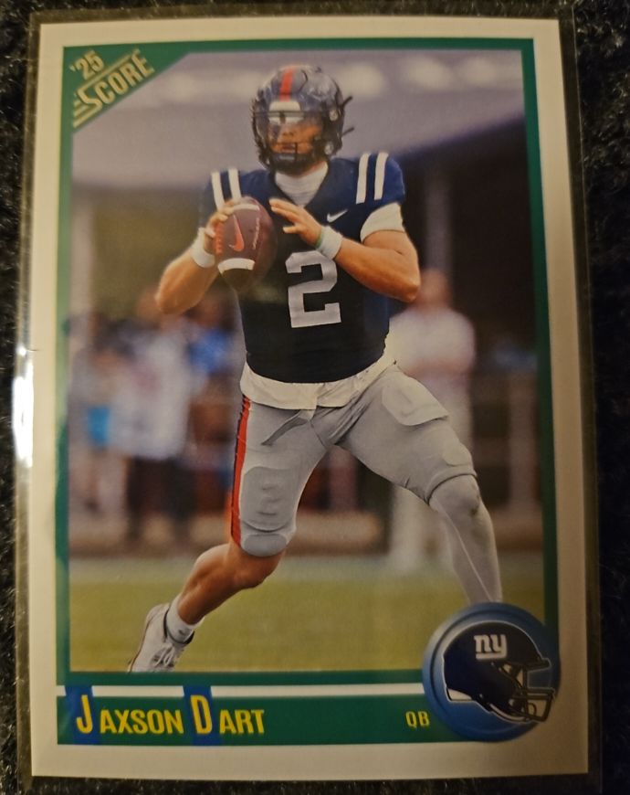 2025 Panini Score #9 Jaxson Dart — front