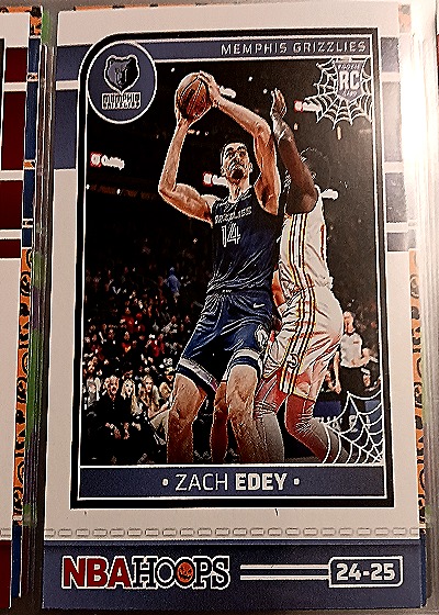 2024-25 Panini NBA Hoops Haunted Hoops #256 Zach Edey — front