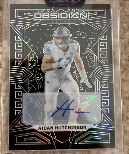 2023 Panini Obsidian #33 Aidan Hutchinson — front
