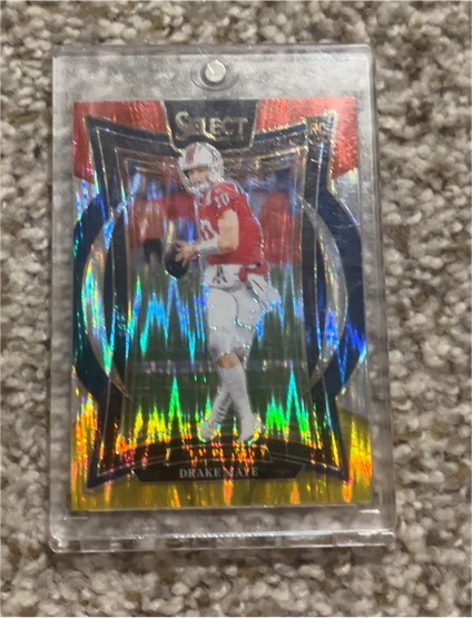 2024 Panini Select - Concourse Drake Maye #27 Red & Black Shock Prizm (RC) — front