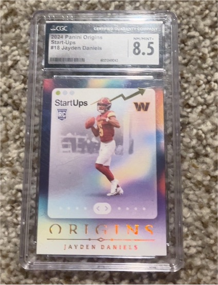 2024 Panini Origins #18 Jayden Daniels Start-Ups — front