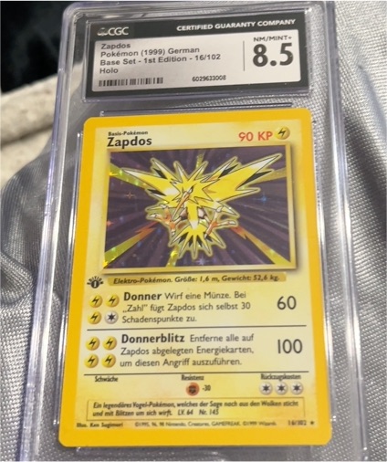 1999 Pokémon #16 Zapdos — front