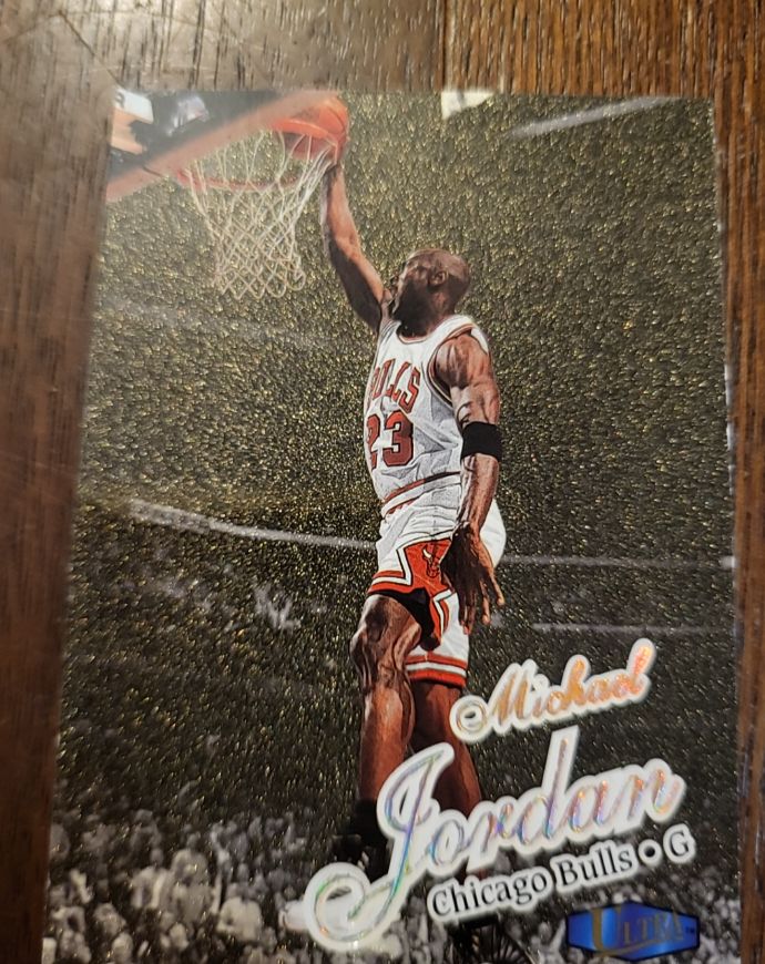 1997-98 Fleer Ultra #23 Michael Jordan — front