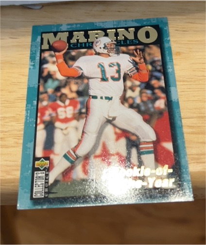 1995 Upper Deck Collector's Choice Dan Marino Chronicles #DM1 Dan Marino Rookie of the Year — front