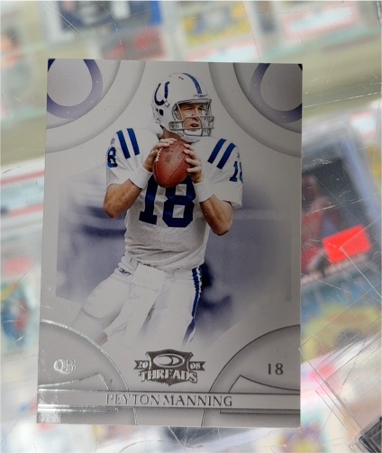 2008 Donruss Threads #18 Peyton Manning — front