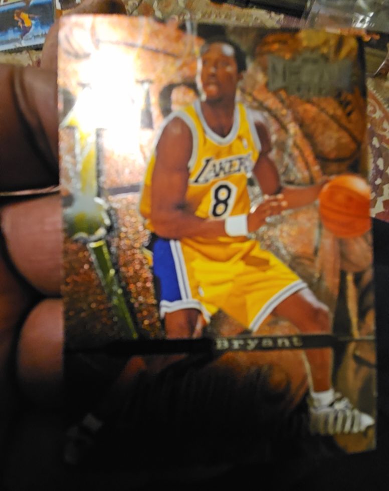 1997-98 Metal Universe All Millennium Kobe Bryant — front