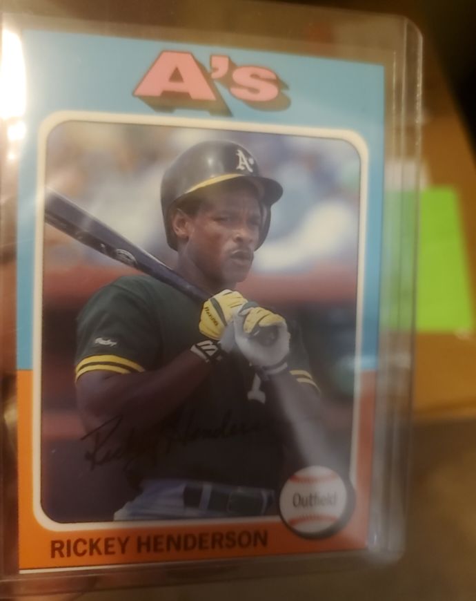 1975 Topps #21 Rickey Henderson — front