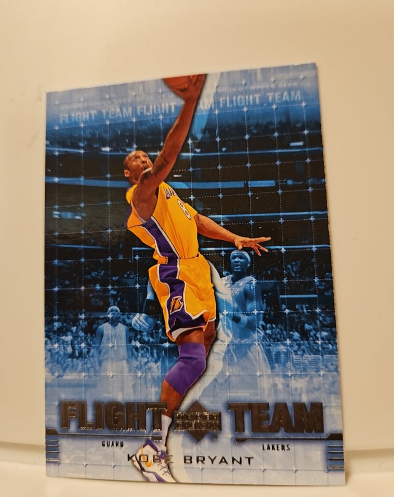 2006-07 Upper Deck Flight Team #FT-KB Kobe Bryant — front