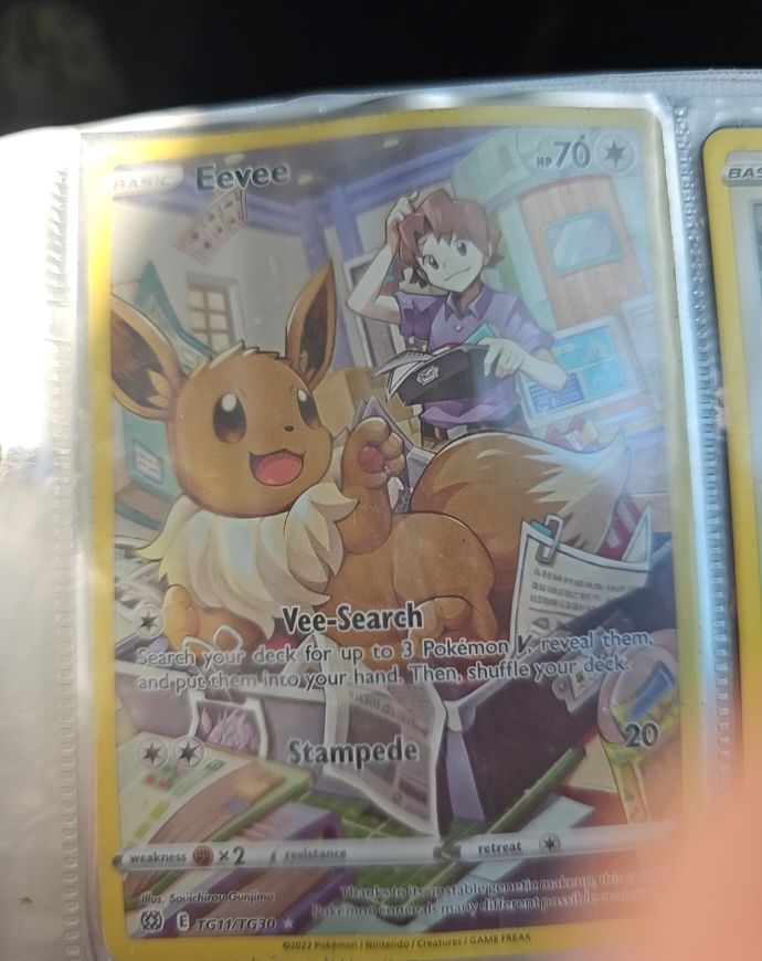 2022 Pokémon TCG Brilliant Stars #TG11 Eevee — front
