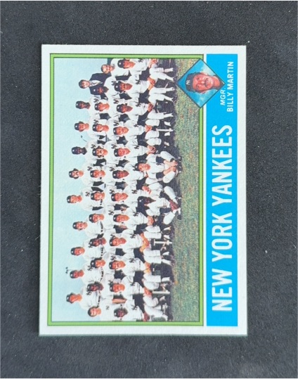 1976 Topps #17 New York Yankees Team Checklist Billy Martin — front