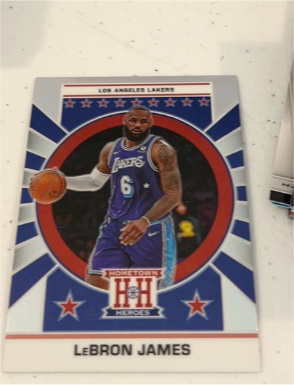 2021-22 Panini Chronicles #663 LeBron James Hometown Heroes — front