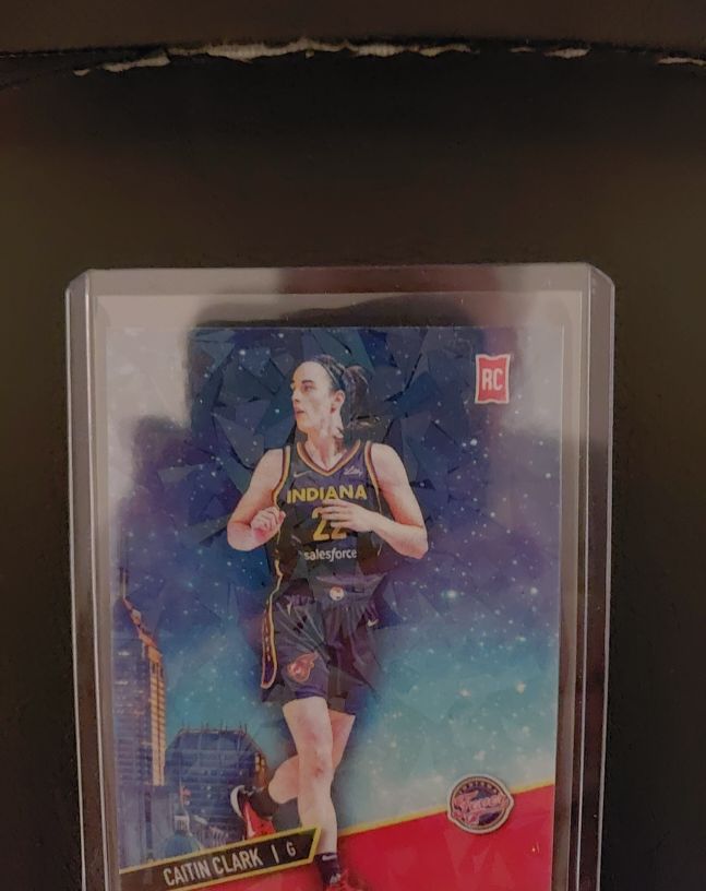 2024 Panini Black Friday Caitlin Clark Color Splash Insert — front