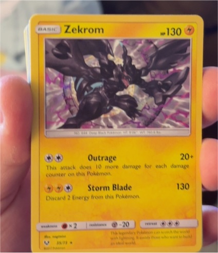 2017 Pokémon Shining Legends #35 Zekrom — front
