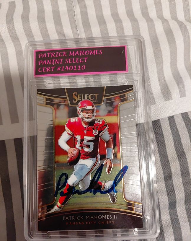 2021 Panini Select # Patrick Mahomes II — front