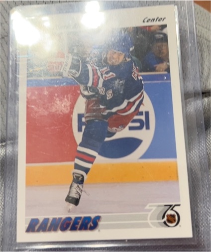 1991-92 Upper Deck #545 Mark Messier — front